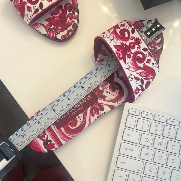 DOLCE & GABBANA PRINTED CANCAS SLIDES SIZE - Picture 15 of 17